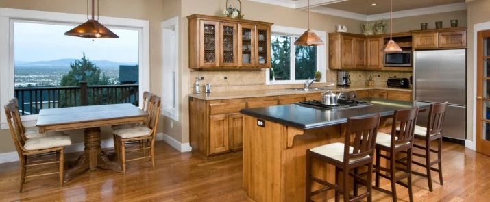 Old wood made to measure - how to create furniture with character