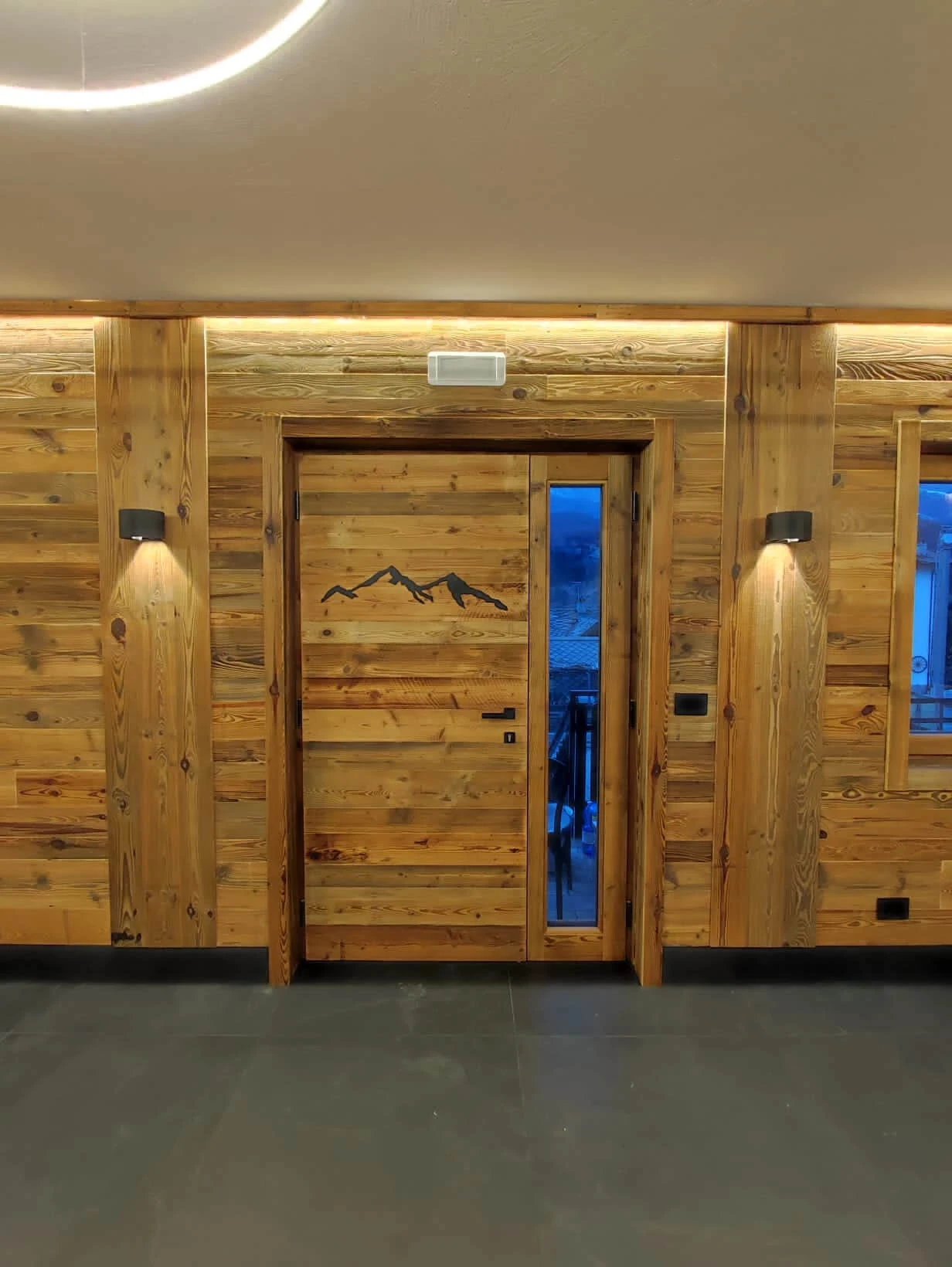 Quel bois pour porte exterieure?